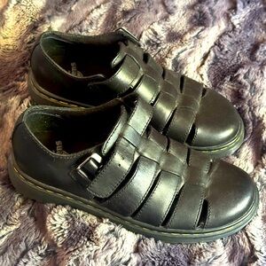 Dr. Martens Fenton Sandals NWOT